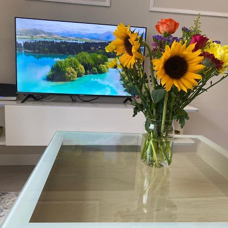 Stunning Apartment In Leeds- Financial District Leeds  Bagian luar foto