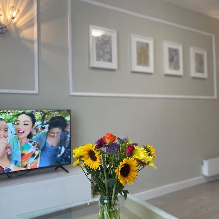 Stunning Apartment In Leeds- Financial District Leeds  Bagian luar foto