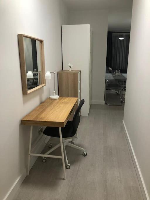 Stunning Apartment In Leeds- Financial District Leeds  Bagian luar foto