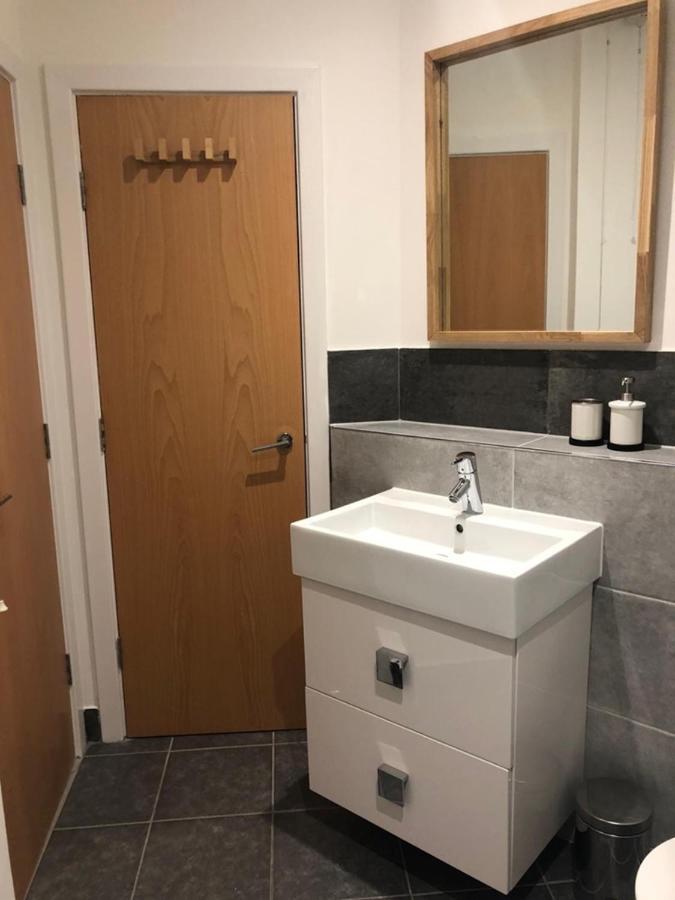 Stunning Apartment In Leeds- Financial District Leeds  Bagian luar foto