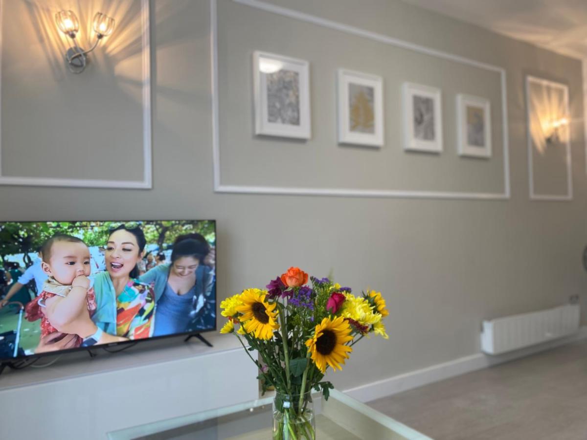 Stunning Apartment In Leeds- Financial District Leeds  Bagian luar foto